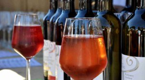 Weinglas &copy; Sascha Schmid