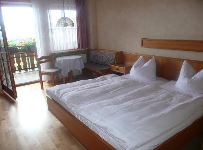 zimmer 2 © _changed => 09.01.2011 um 10:45 Uhr