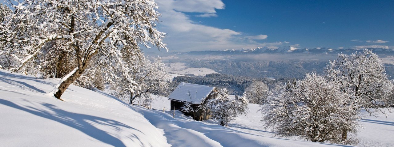 Winterlandschaft im Westallgäu mit Ausblick