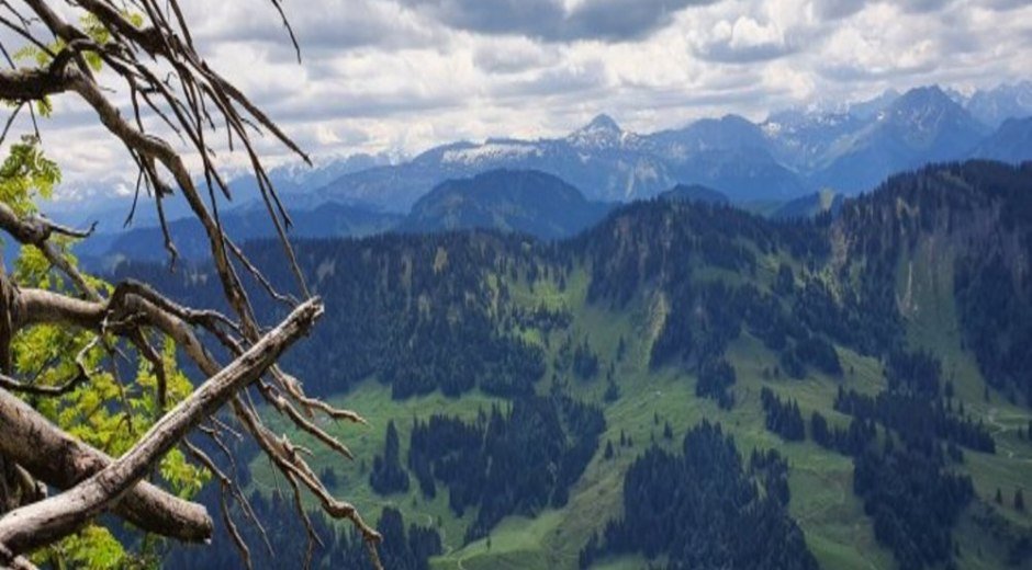 Bergpanorama © _changed => 14.12.2021 um 08:00 Uhr