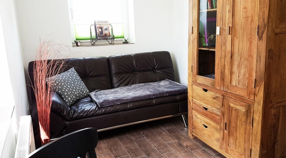 Lesezimmer mit Couch © _changed => 23.05.2018 um 07:39 Uhr