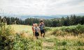 Im Westallgäu hat die ganze Familie Spaß während der Wanderung