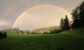 Grünenbach mit Regenbogen