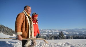 Winterwandern im Westallgäu mit Alpenblick