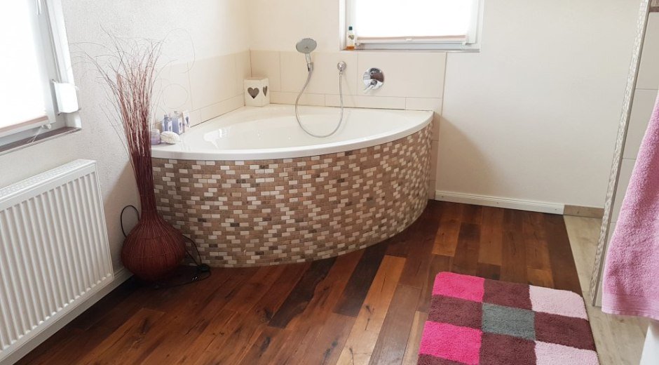 Badewanne © _changed => 23.04.2018 um 22:58 Uhr