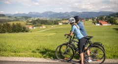 Radfahren durch den Landkreis Lindau (Bodensee) © Landkreis Lindau (Bodensee)