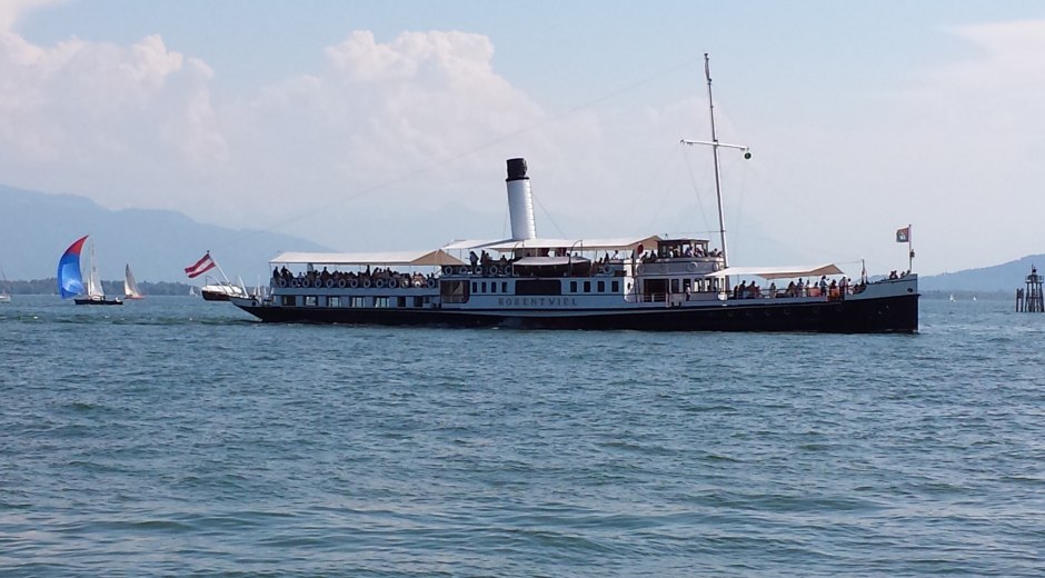 Bodensee Schifffahrt auf dem See mit Informationen zu den Fahrplänen der Schiffe und Fähren Bodensee Schifffahrt auf dem See mit Informationen zu den Fahrplänen der Schiffe und Fähren