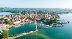 Luftbild der Insel Lindau mit Blick auf Hafeneinfahrt © Landkreis Lindau (Bodensee)