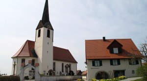 Hergensweiler mit Kirche und Museum Hergensweiler mit Kirche und Museum